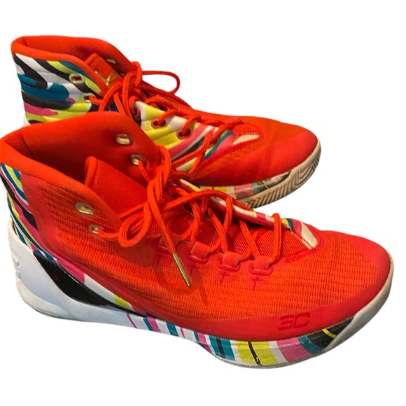Steph Curry Under Armour Collab Shoes - Picture 1 of 3
